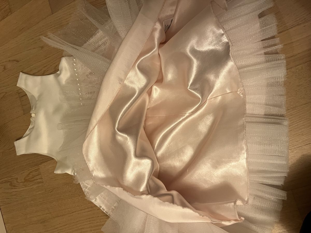 Kleider & Röcke: Mädchen Kleid Mit Schuhe – Neu (gemäss Beschreibung) aus Adliswil von Sale12 7