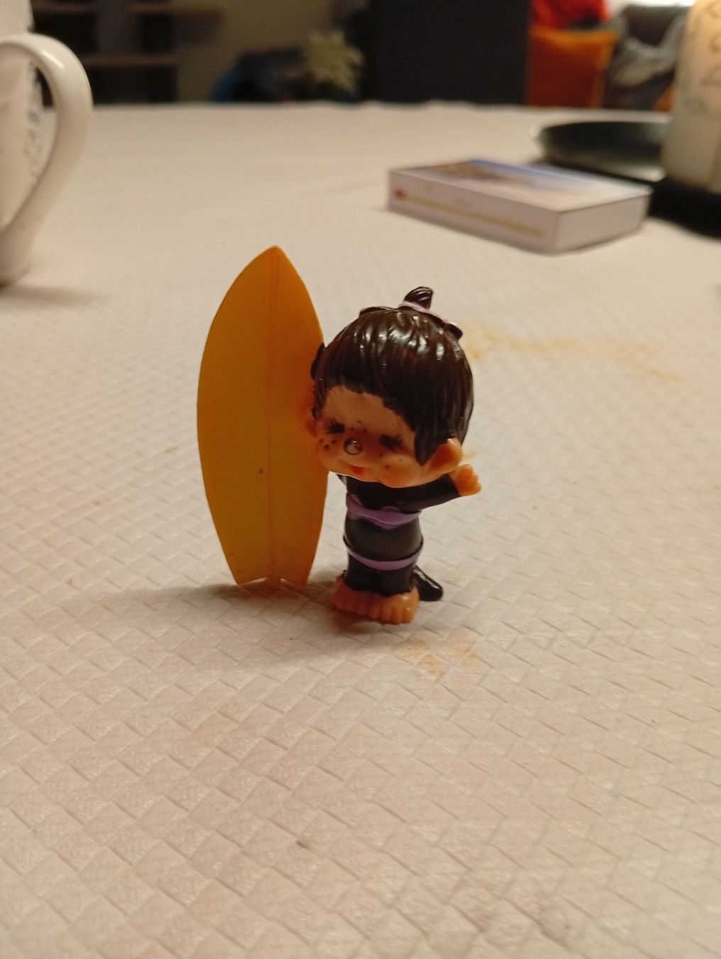 Statuette: Monchichi mit Surfbrett – Usato da Elsau venduto da beatles610