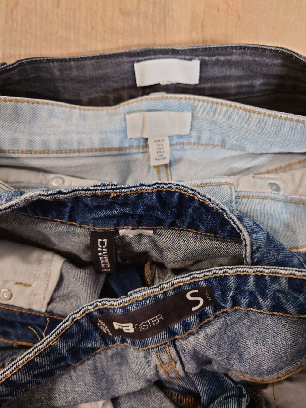 H&M Jeans: Lot de 4 shorts en jeans – Usato da Domdidier venduto da morgs01 2