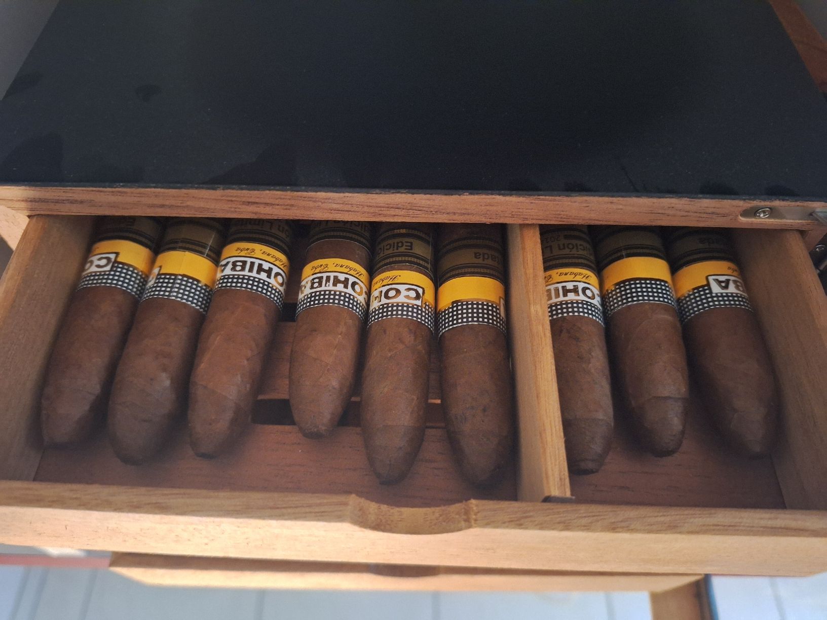 Humidore: Humidor mit Zigarren und Zubehör – Neu (gemäss Beschreibung) aus Gretzenbach von Chillkrot 4