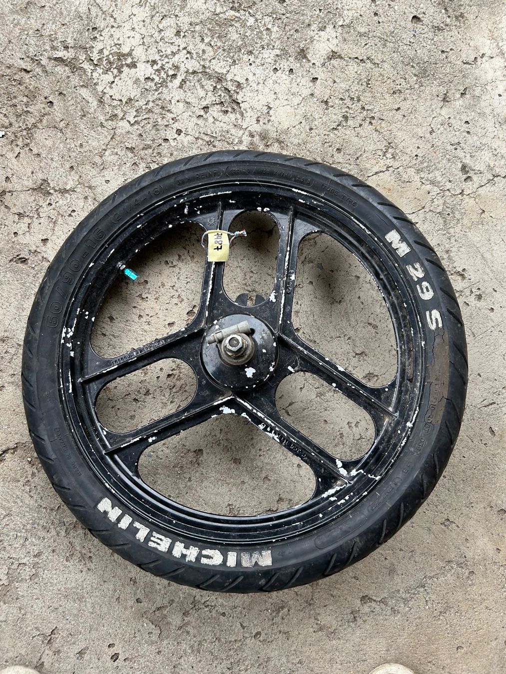Pony Parti ricambio per ciclomotori: Pony/Cilo 16 Zoll Mofa Vorderrad – Usato da Fahrni b. Thun venduto da berger_tuning34