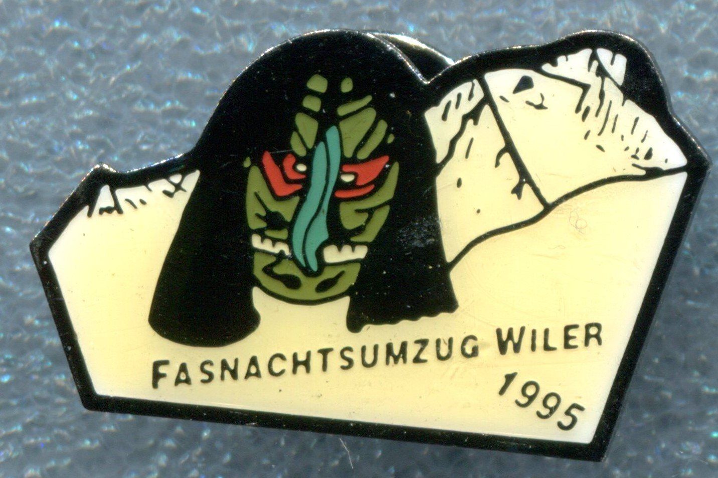 Plaketten & Abzeichen: FASNACHTSUMZUG  WILER  1995 – Gebraucht aus Winterthur von Sammleroase