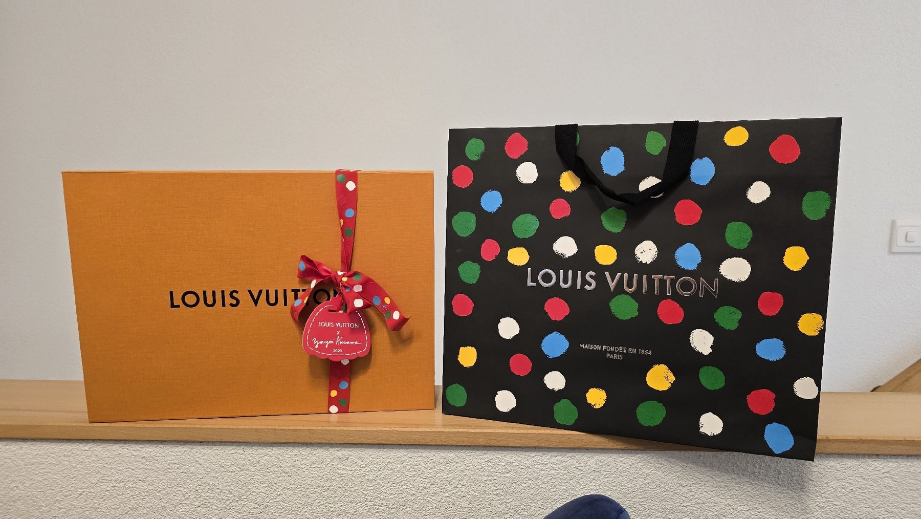Louis Vuitton Taschen für Damen: Louis Vuitton Yayoi Kusama – Gebraucht aus wallisellen von funkelsternchen5