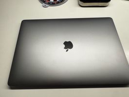 MacBook Pro 15" Touch Bar/Core i7/16 GB/512GB SSD