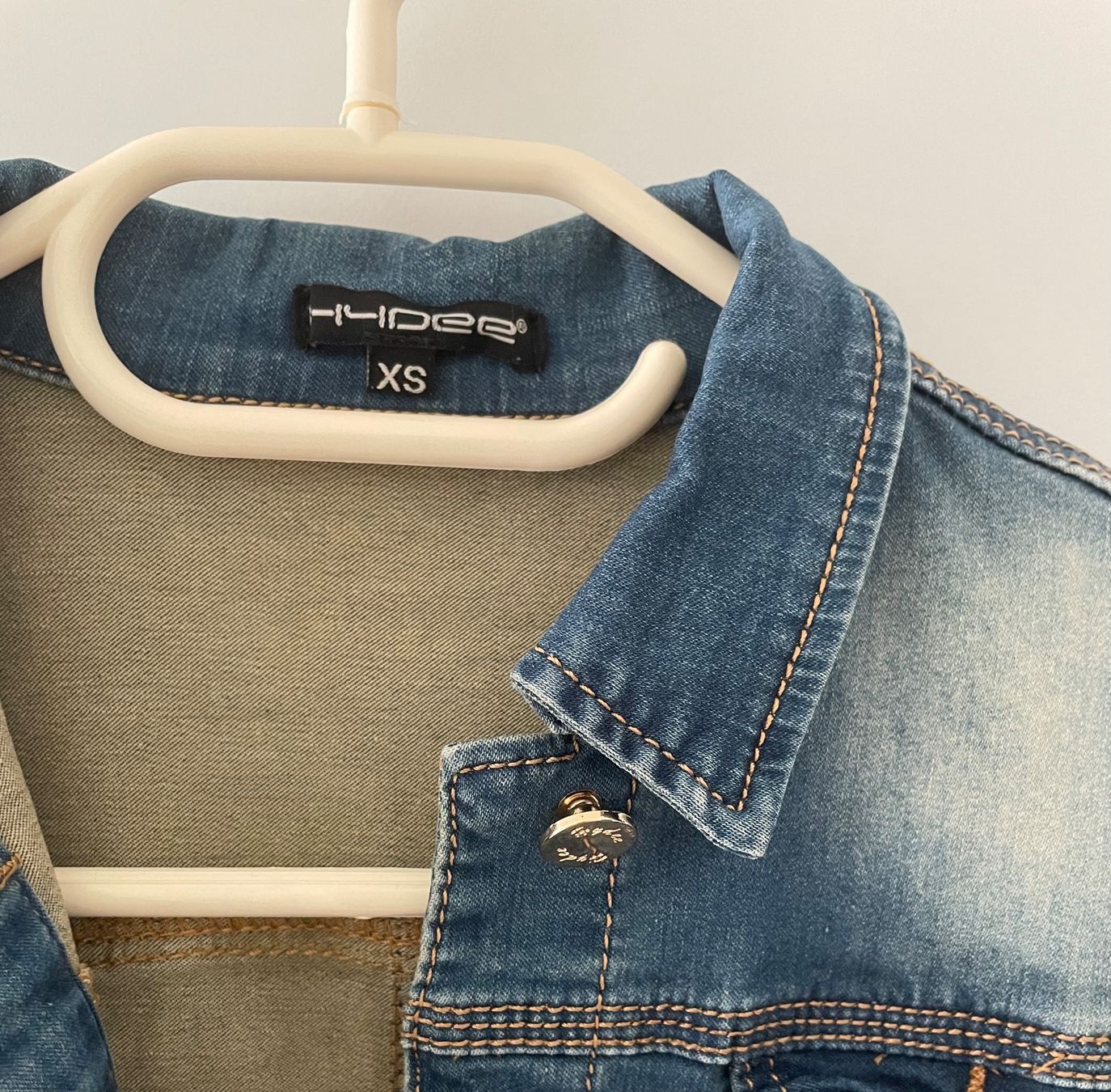 Giacche: Wunderschöne Jeansjacke in GR. 34 – Usato da Urdorf venduto da leoale 5