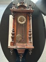 Antiker Regulateur mit Musikspielwerk