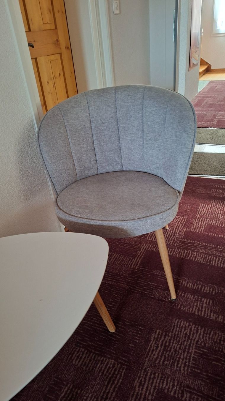 Sessel: wohnliche und bequeme Sitzecke – Gebraucht aus Mosnang von KurtHe 4