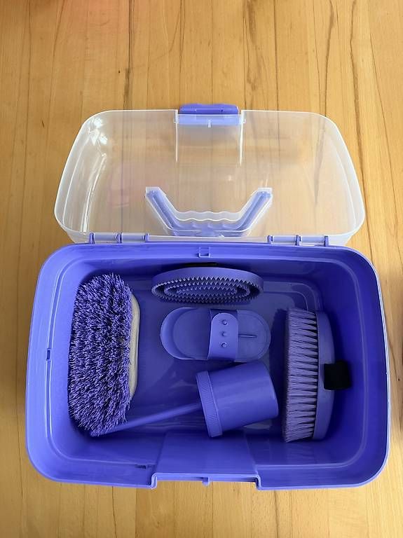 Prod. de soins et de nettoyage: Pferde-Putzbox – Neuf avec emballage d'origine à Weite par POster9476 1