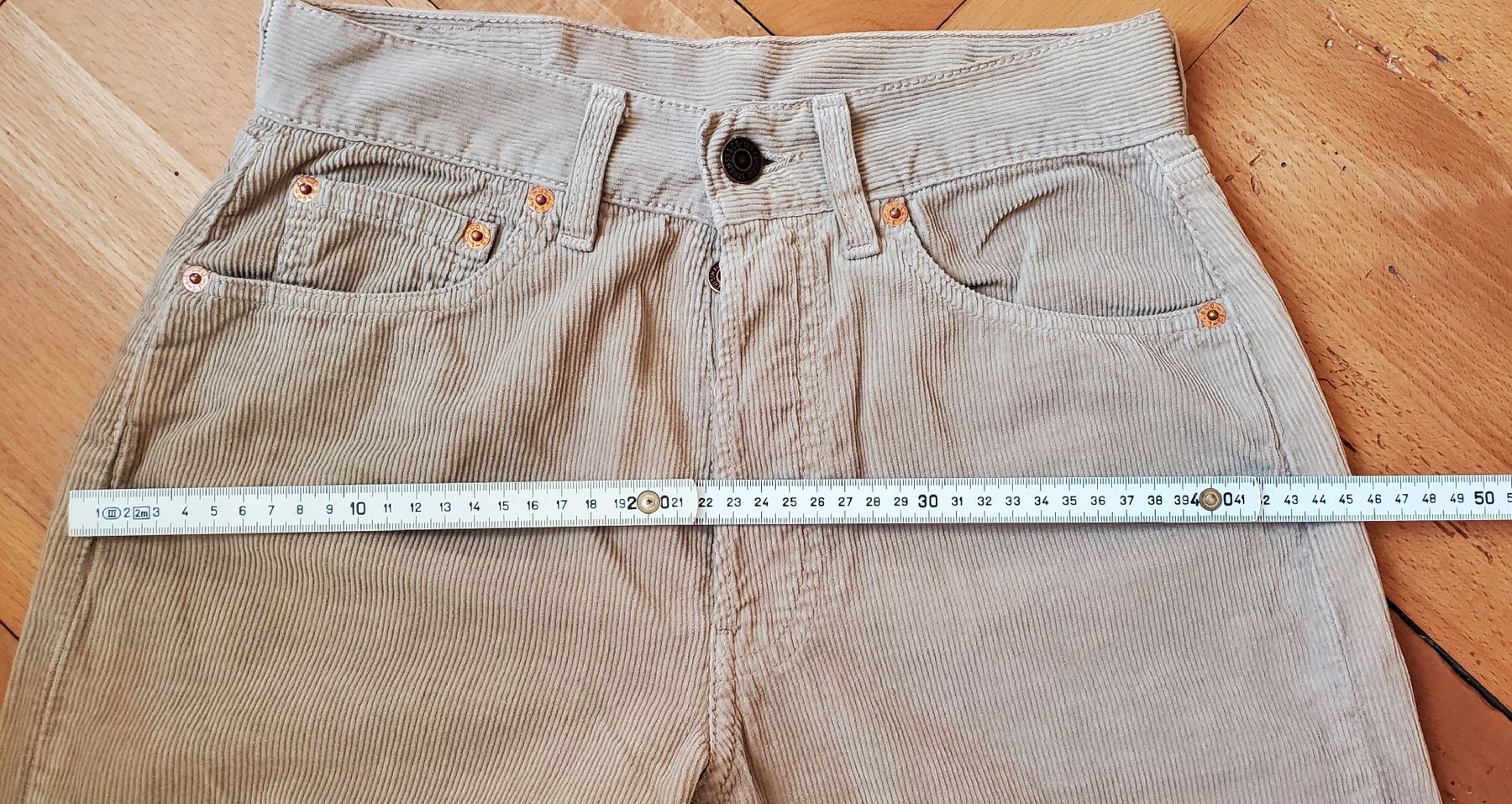 Levi's Pantaloni: levis Cordhose 551 W27(eher W25) L30 – Usato da Biel/Bienne venduto da SandraBar 2