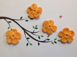 4 Stück Blumen gehäkelt 031