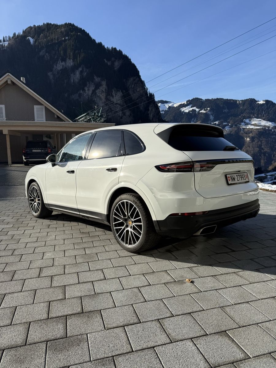 Porsche Automobili: Porsche Cayenne – Usato da Oberrickenbach venduto da tim_stq6 3