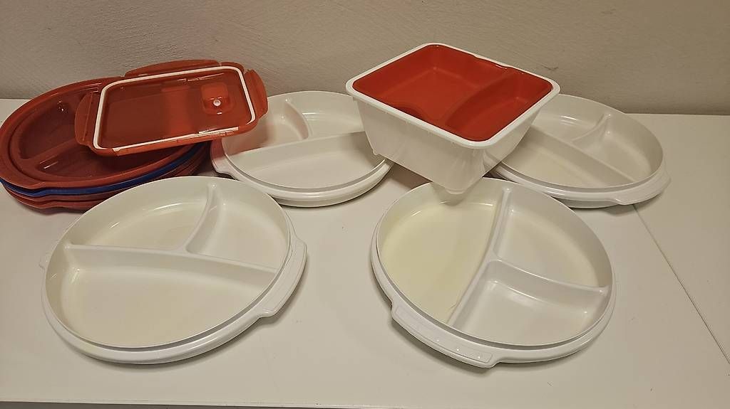 Recipients et similaires: Kunststoff-Gefässe – D'occasion à Rudolfstetten par Hoppel17 1