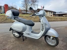 Piaggo Vespa GT 125 Kat. A1 11kw Roller Scooter mit Topcase