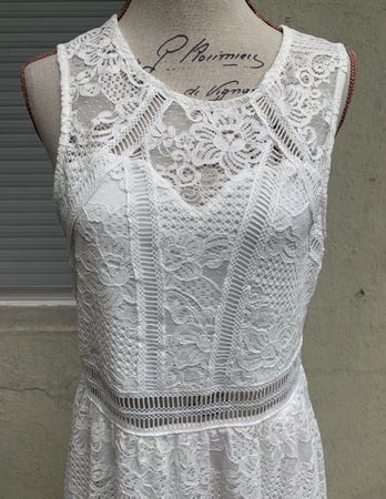 Superbe robe dos-nu HAILY'S 70%coton dentelle fine t.L