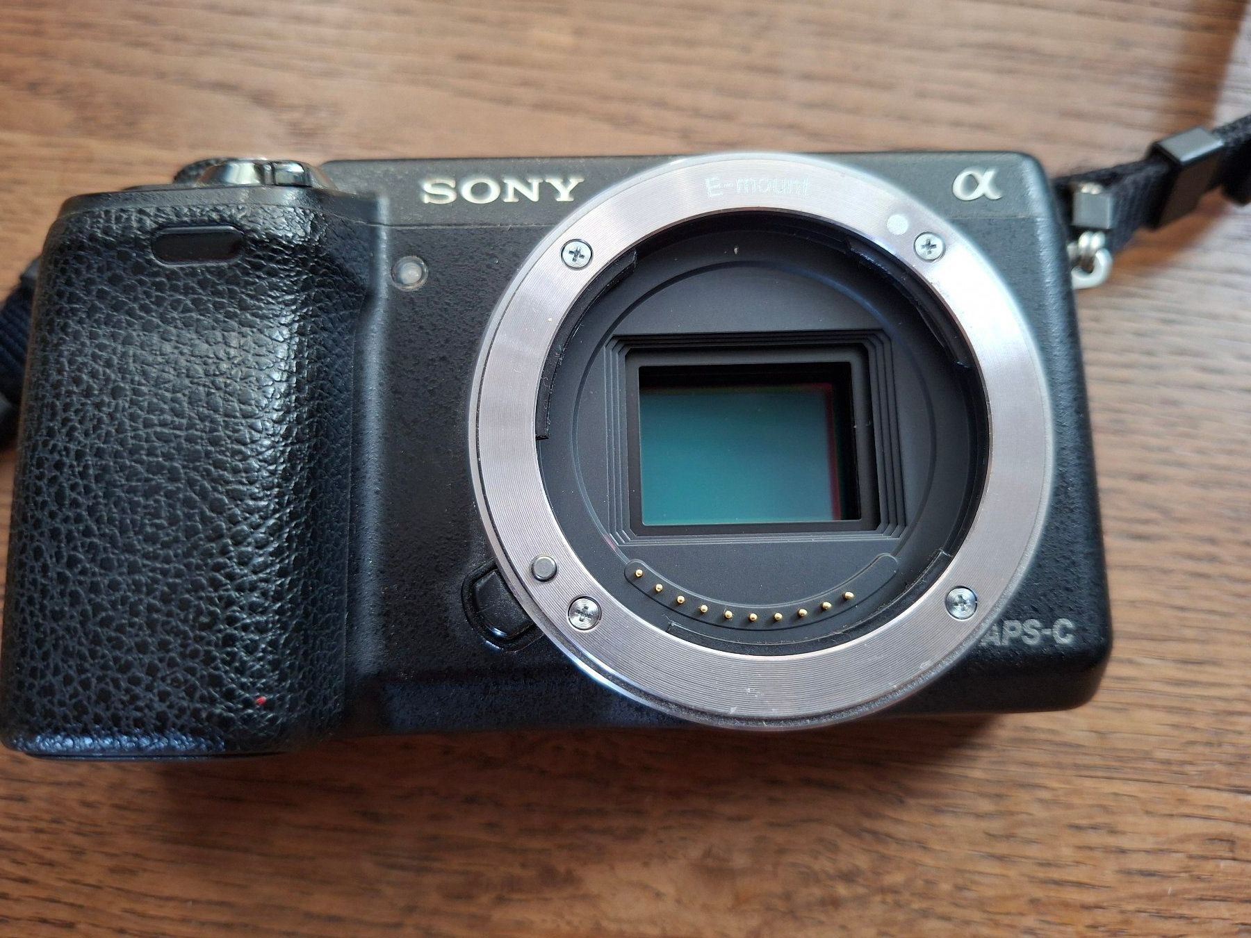 Sony Fotocamera: Sony NEX-6 Systemkamera Body – Difettoso da Zürich venduto da Pascual 5
