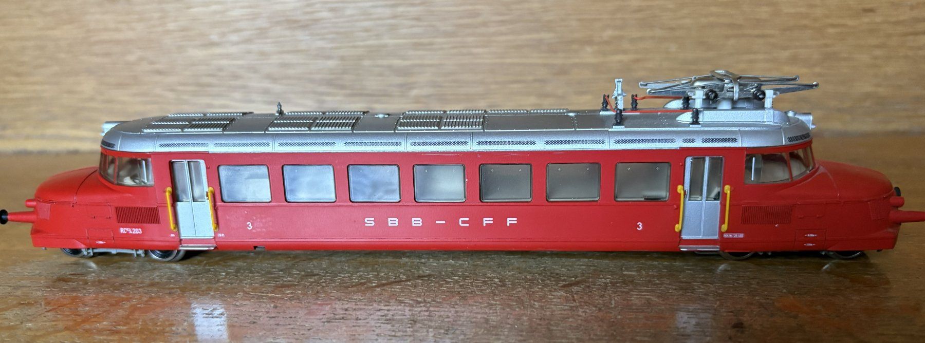 Märklin Modellini di ferrovie: Märklin H0 3125 SBB Roter Pfeil – Usato da Volketswil venduto da zwitsch33 3