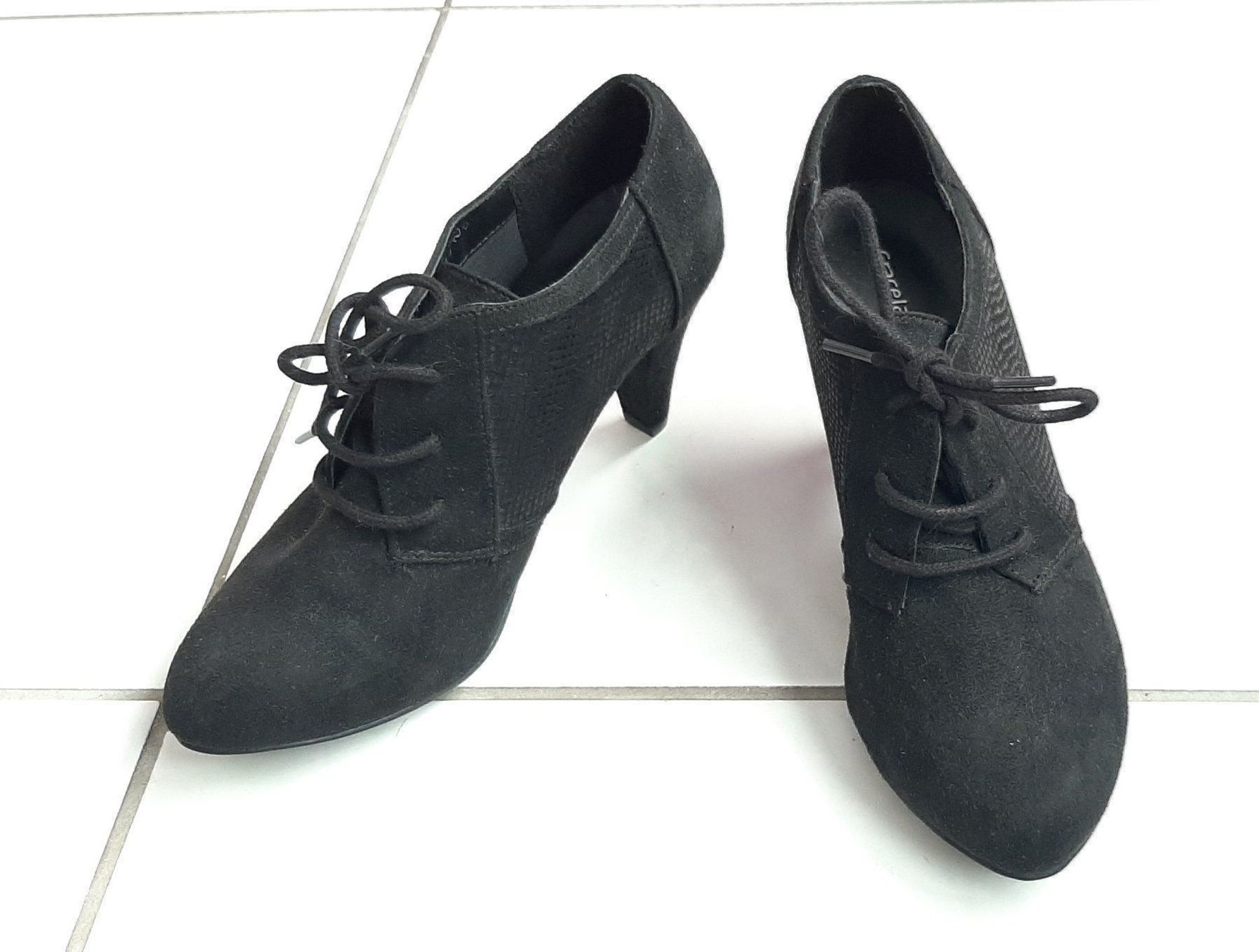 Scarpe da donna: Schöne Schnür Pumps – Nuovo (secondo la descrizione) da Nottwil venduto da Janny77