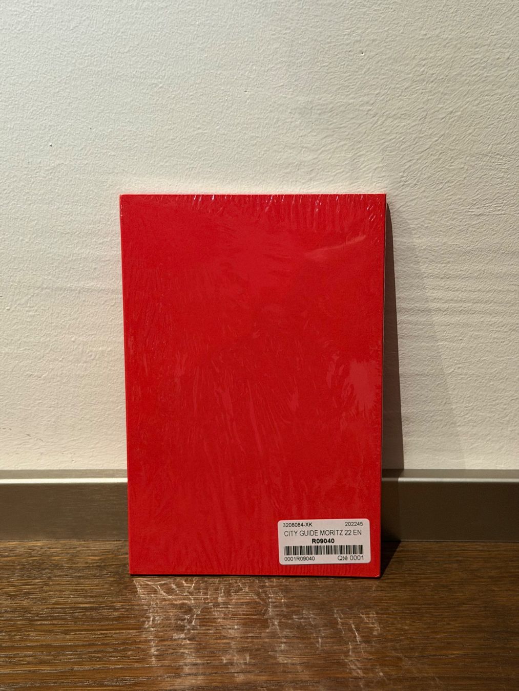 Bücher: Louis Vuitton St. Moritz City Guide – Neu und originalverpackt aus Münchenbuchsee von arouse.swiss 1