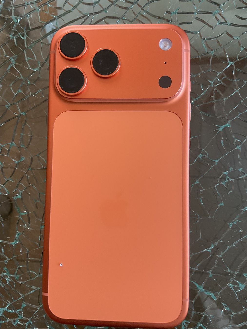 Apple Handys / Smartphones: iPhone 17 Pro Max,mit 512GB in Orange – Neu (gemäss Beschreibung) aus Oberembrach von BulldoggBen9 1