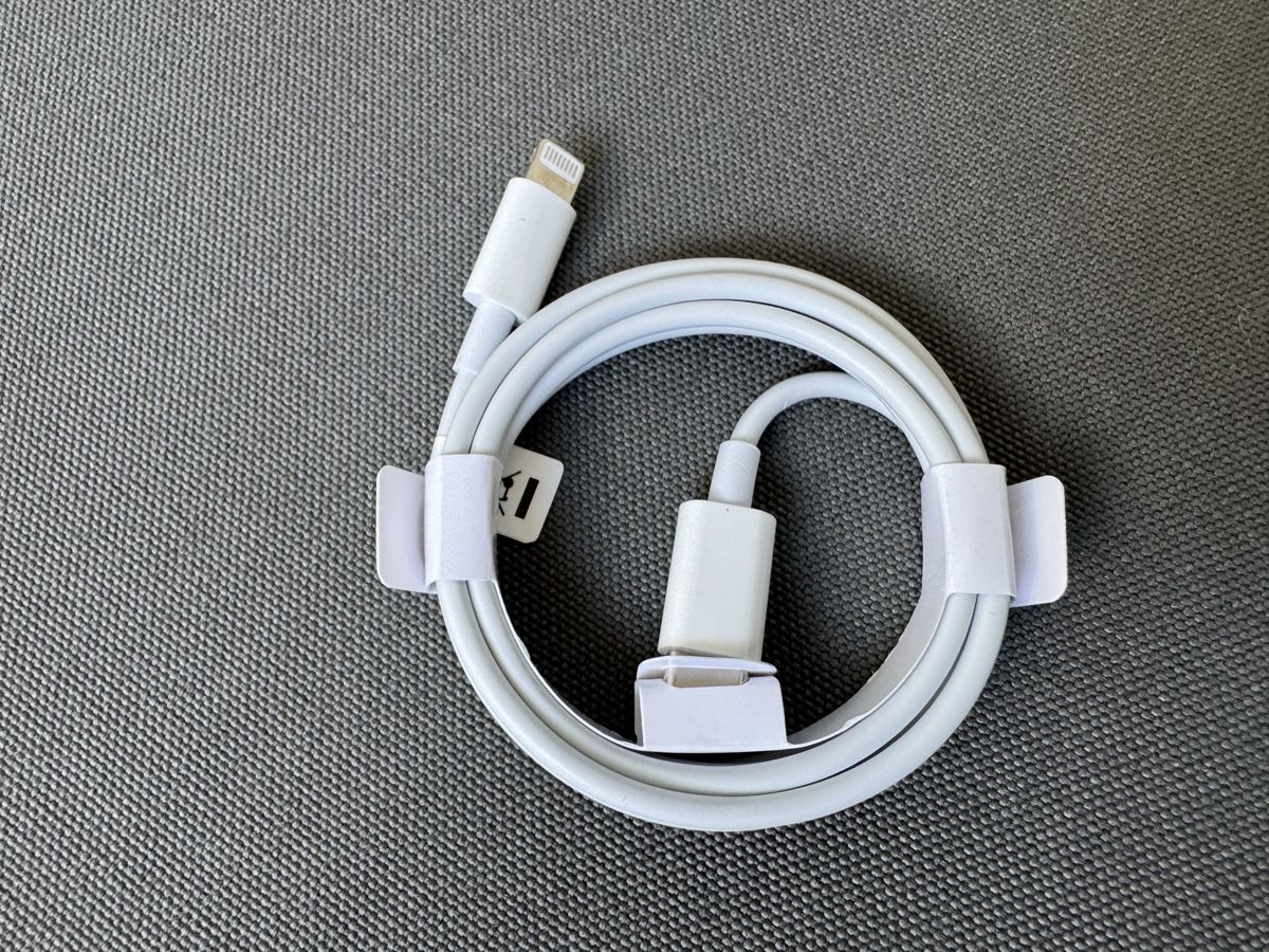 Cavi: Câble USB-C to Lightning. Neuf – Nuovo (secondo la descrizione) da Lausanne venduto da Denis- 3