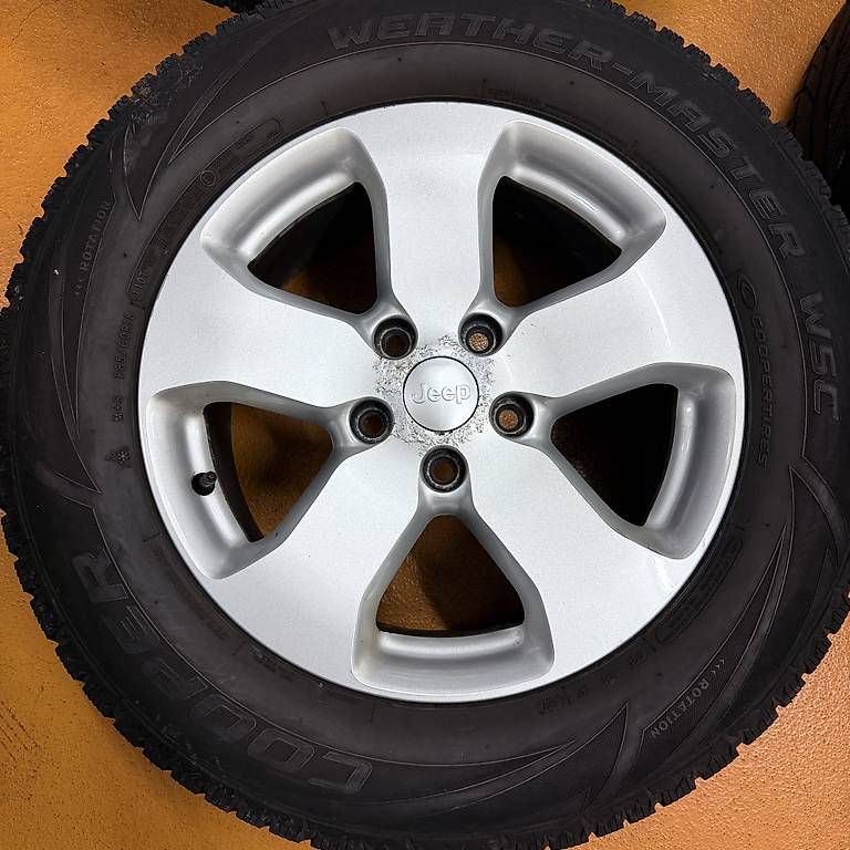 Pneus & Kompletträder: 4 Roues Jeep 265-60-R18  – Gebraucht aus Orsières von Daniel1926 3