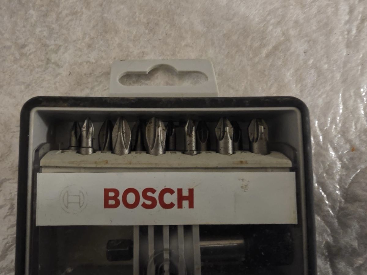 Tutti gli attrezzi: 2 Bosch Schrauberbit-Sets S1 und M2 gebraucht – Nuovo (secondo la descrizione) da Grenchen venduto da Mary.J 2