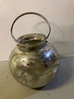 Windlicht, Kugel aus Glas, mit Henkel