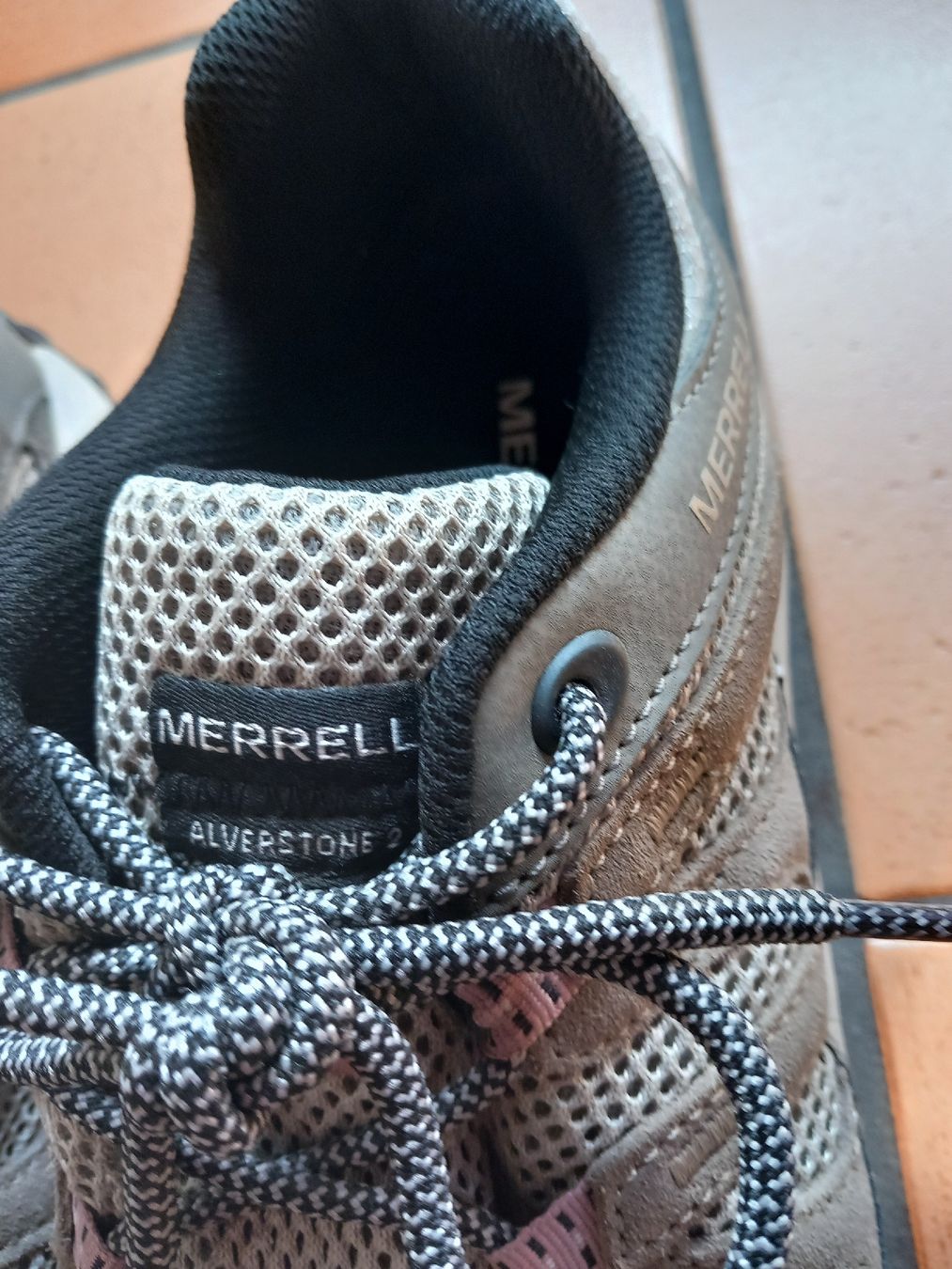 Merrell Scarpe da uomo: Merrell 40 – Nuovo (secondo la descrizione) da La Chaux-de-Fonds venduto da Uyuni 1