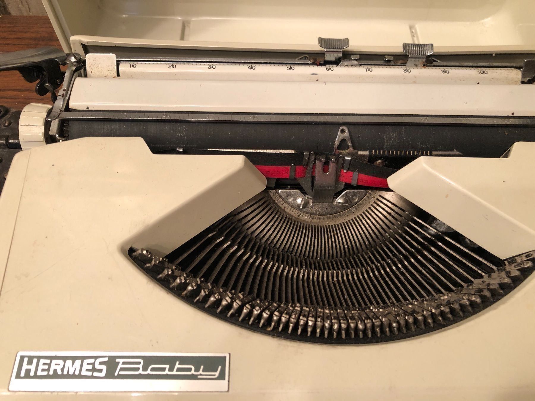 Schreibmaschinen: HERMES Baby Schreibmaschine. – Gebraucht aus Wald ZH von mlnt 6