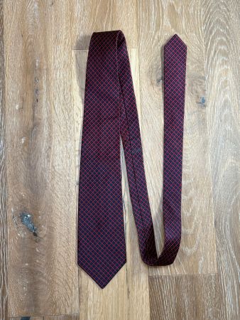 Great vintage silk Hawes & Curtis tie