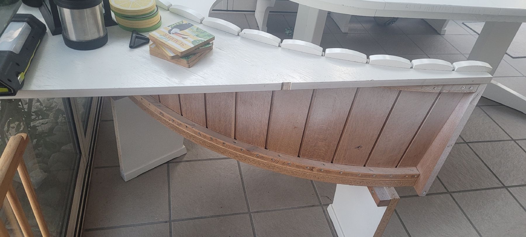 Set de table et chaises: Tisch mit Eckbank – D'occasion à Dintikon par kaki-7 5