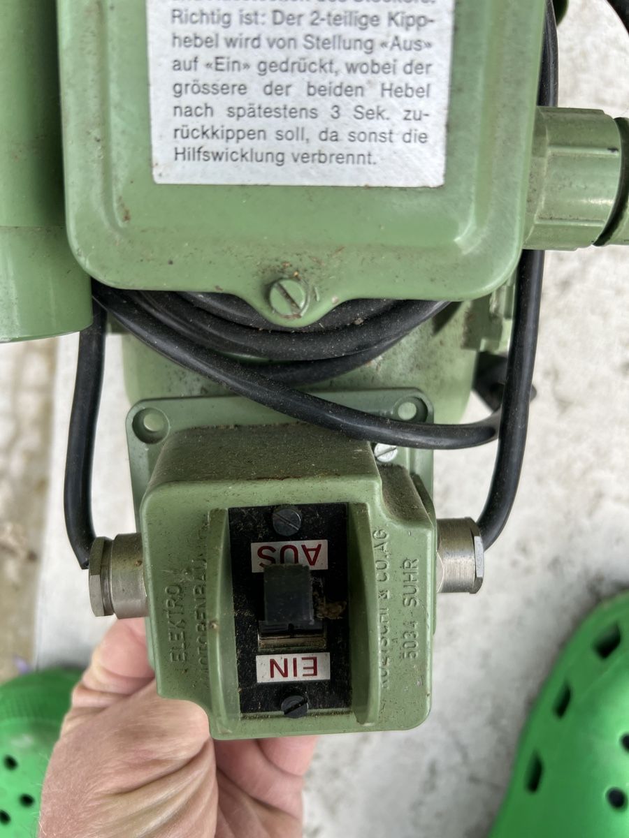 Motori: Rüetschi Elektromotor, Typ E AK 998 A1, 0.75kW – Nuovo (secondo la descrizione) da Moosleerau venduto da Tami8 3