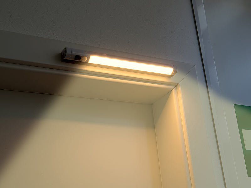 Lampade: SMD-LED-Lichtleiste mit PIR-Bewegungs-Melder – Nuovo e nell'imballaggio originale da Giubiasco venduto da news-shop 2