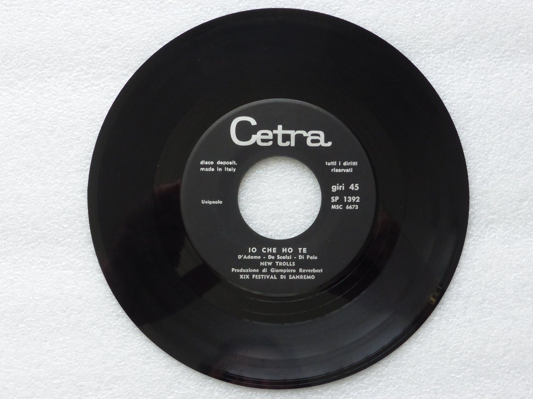 Dischi in vinile: Vinyl Single   NEW TROLLS – Usato da Küssnacht am Rigi venduto da Mondkinder 1