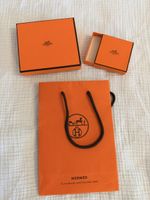 Un sac Hermès et deux boîtes 