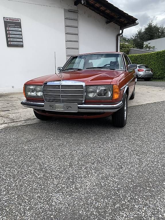Strasse: MB 230 C – Gebraucht aus locarno von Chiconess1 1