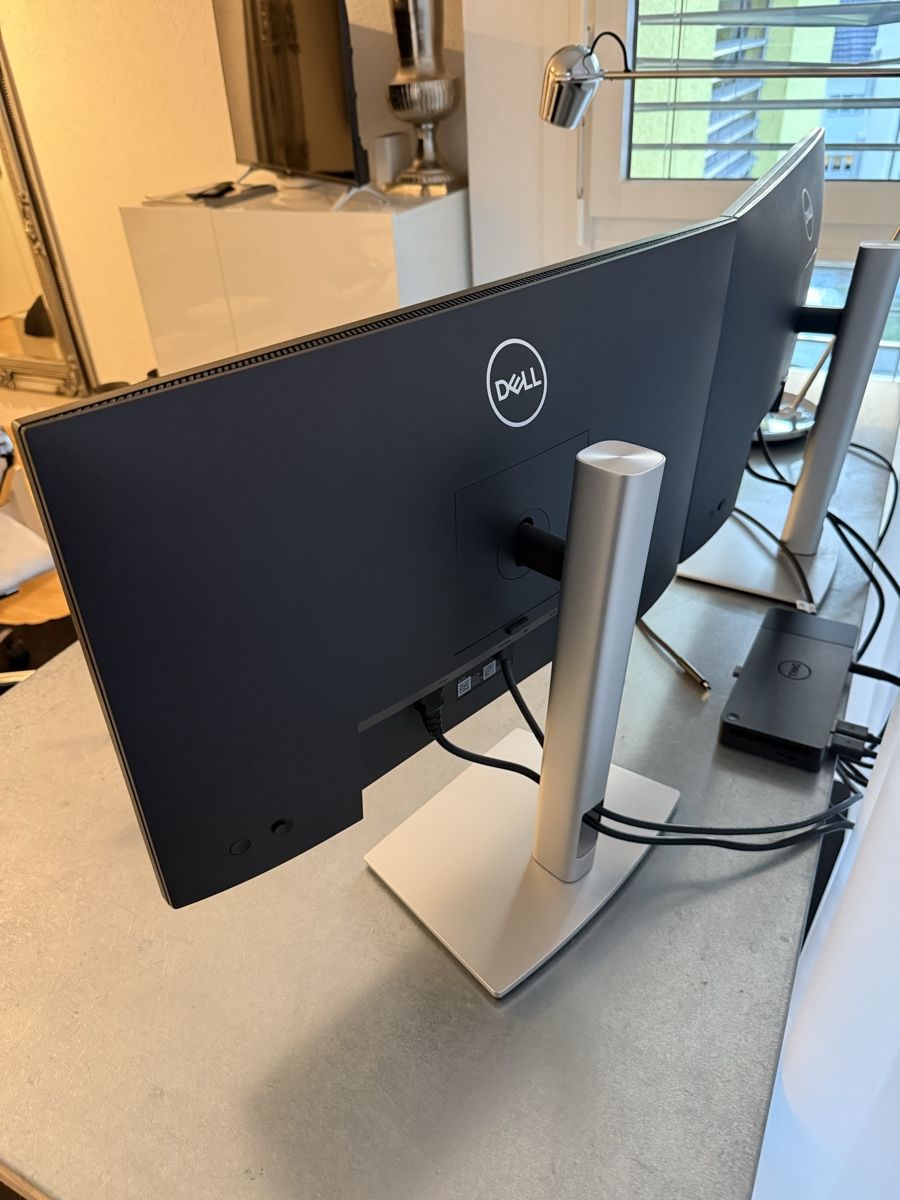 Dell Monitore: Dell Bildschrime inkl. Dockingstation – Gebraucht aus Bülach von Marc7138 3