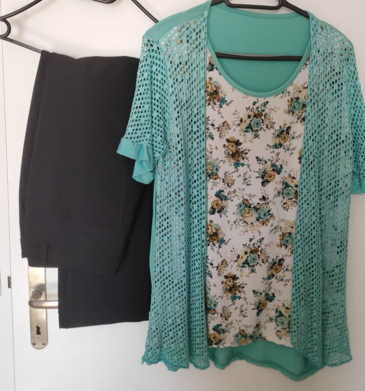 Lotti di vestiti: Sommerliches Set Gr. 42/44 – Usato da Luzern venduto da Luzern_Energy