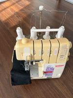 Overlock und Cover Maschine