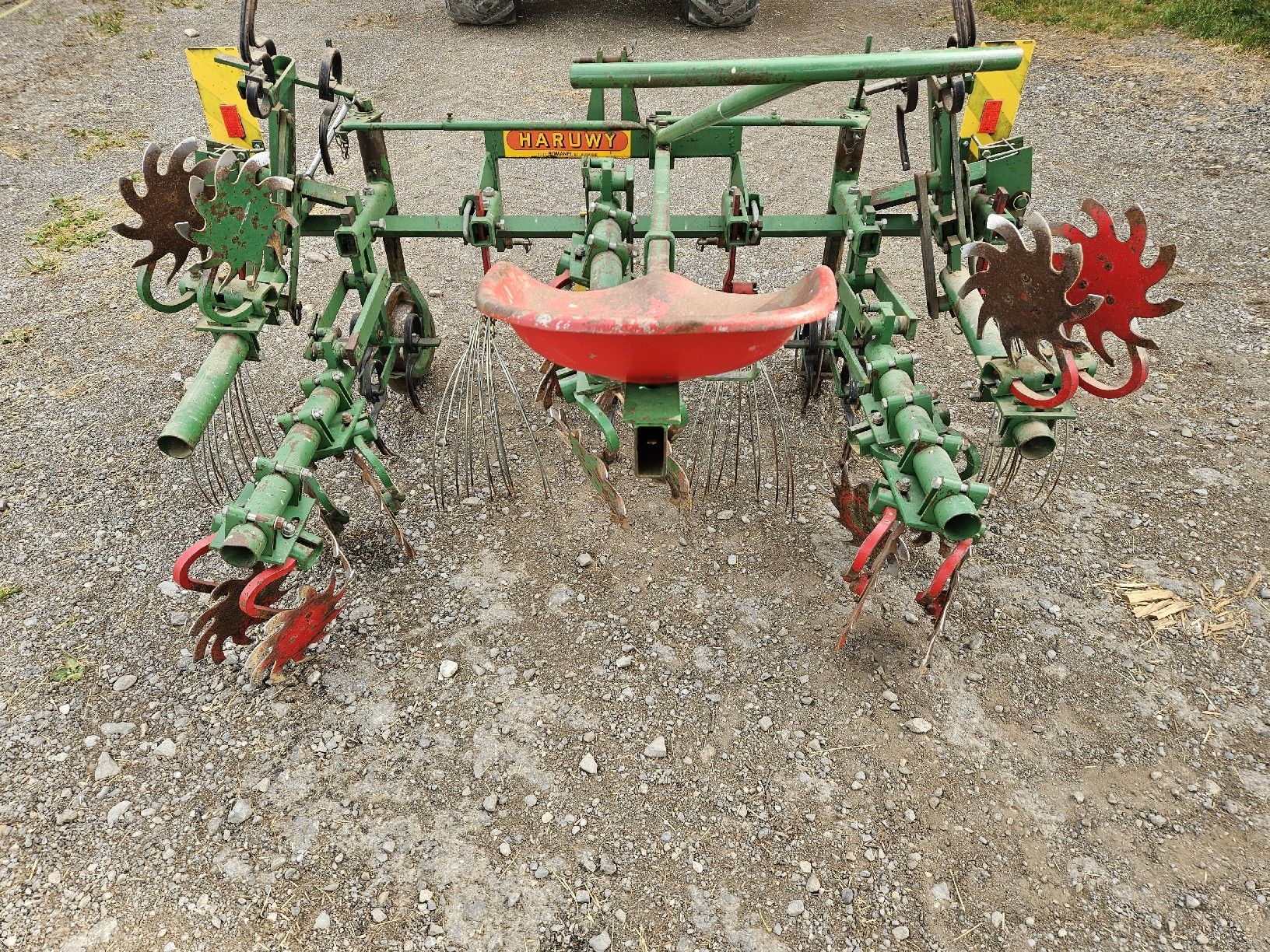 Haruwy Alle Maschinen: Haruwy Sternhackgerät – Gebraucht aus Alterswil FR von Farmer1992. 2