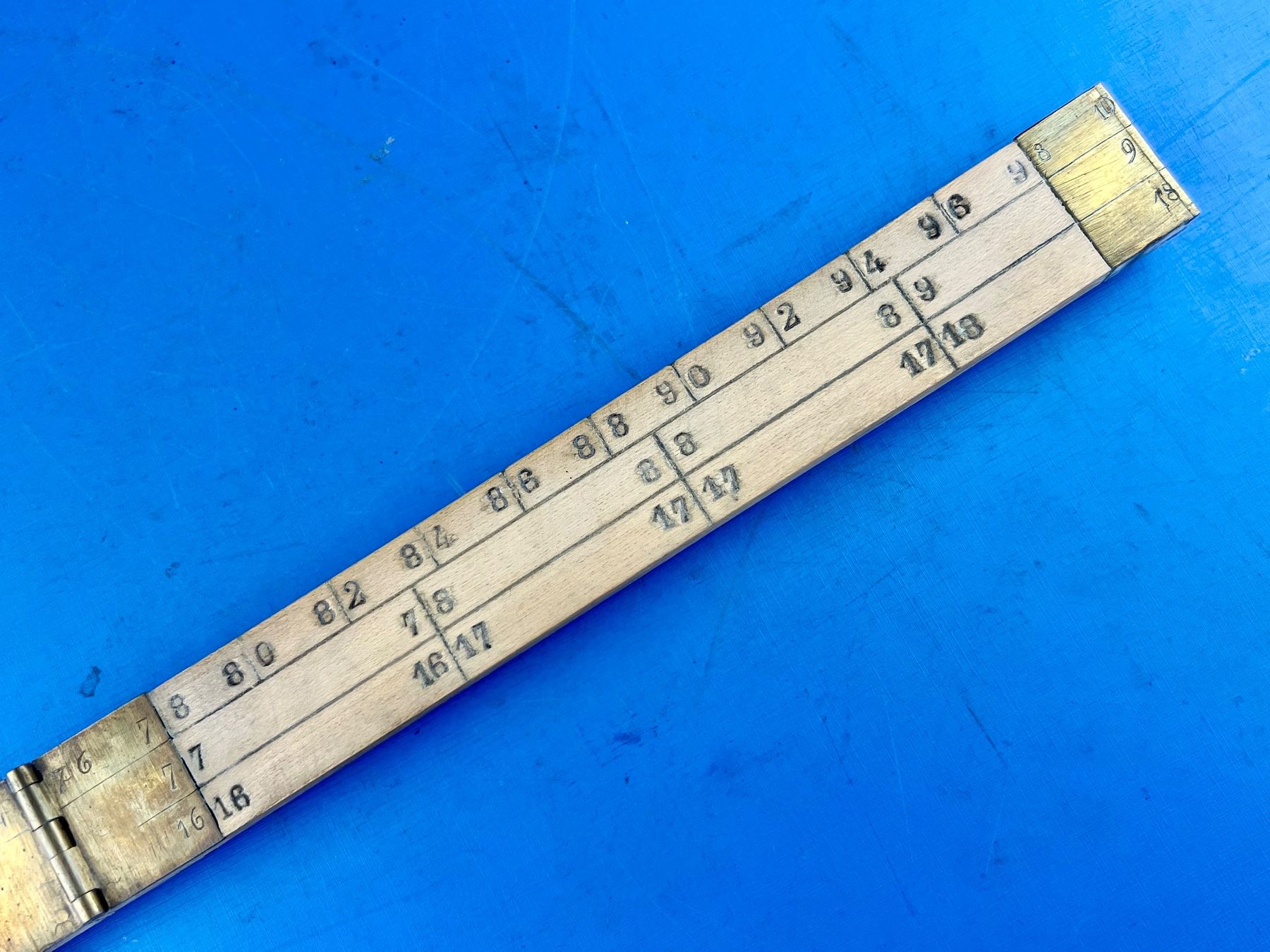 Messen: Zollstock oder so !?! kleinste Einheit ca. 21 mm 1 m lang – Gebraucht aus Unterengstringen von Gustav03 7