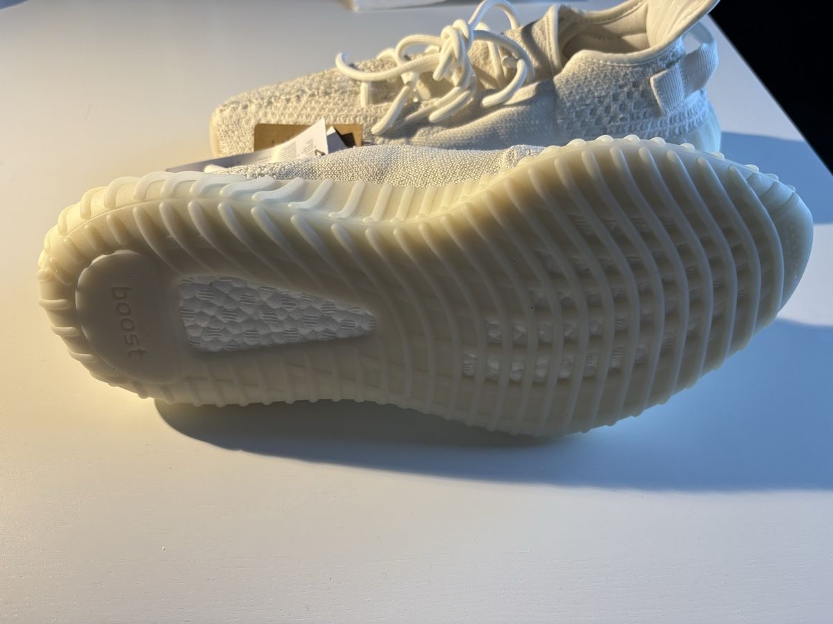 Herrenschuhe: Yeezy boost 350 V2 – Neu (gemäss Beschreibung) aus Binz von Faltieri 1