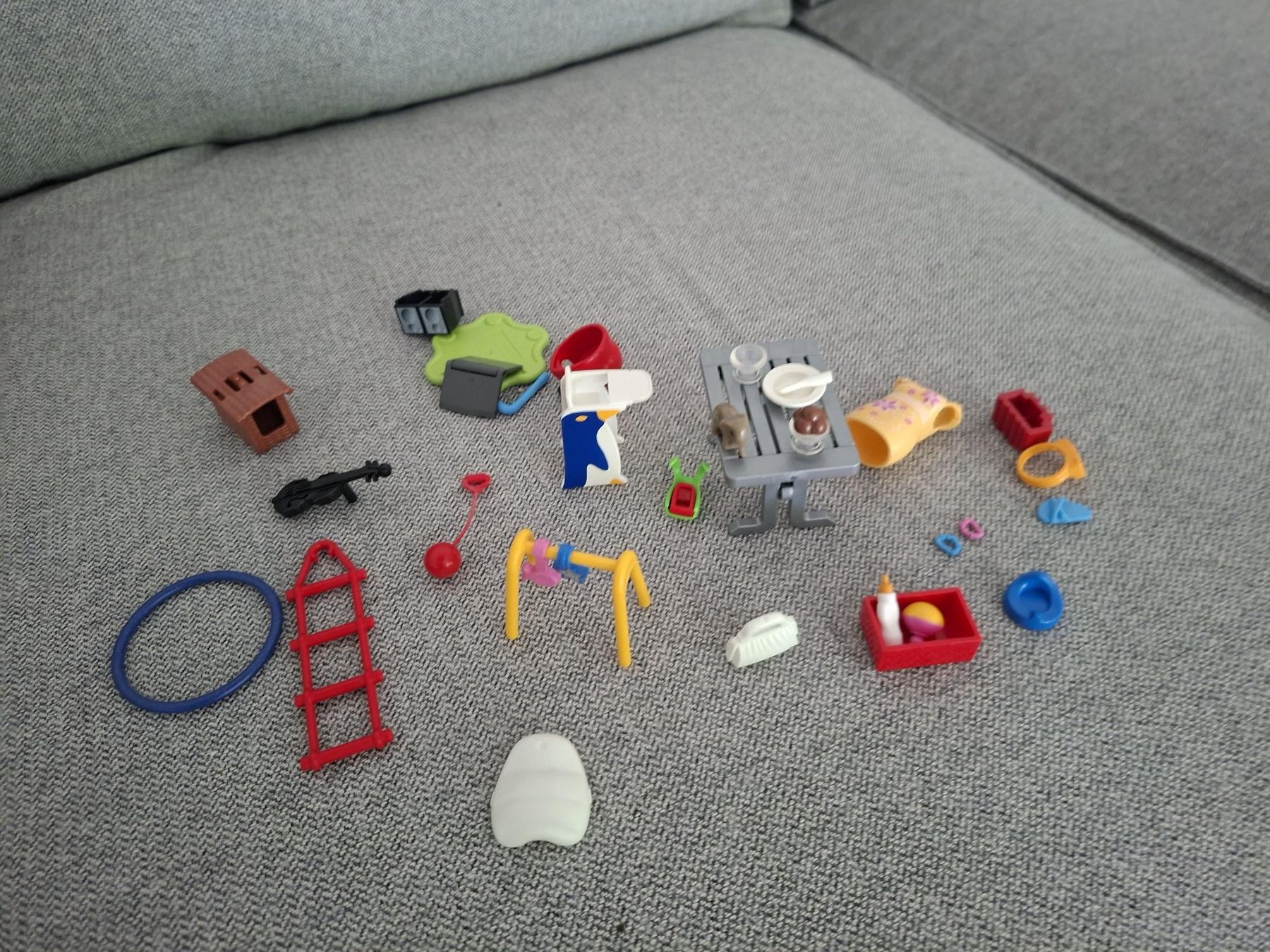 Playmobil Giocattoli: Playmobil Ferienhaus + Camper – Usato da Oberwil BL venduto da Nisli99 4