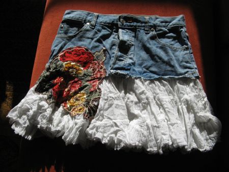 Jeans Mini Jupe mit Rüschen Gr. 4 (36/38)