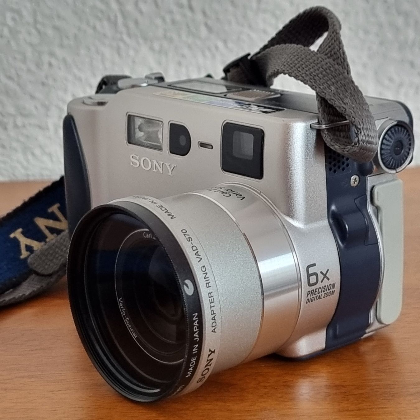 Sony Kamera: Sony DSC-S70  -  nostalgische Digitalkamera - bester Zustand – Gebraucht aus Obergerlafingen von dede-SO 9