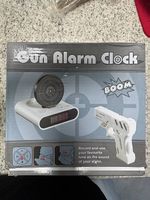 Gun Alarm Clock - Wecker mit Pistole - Zielscheibe!