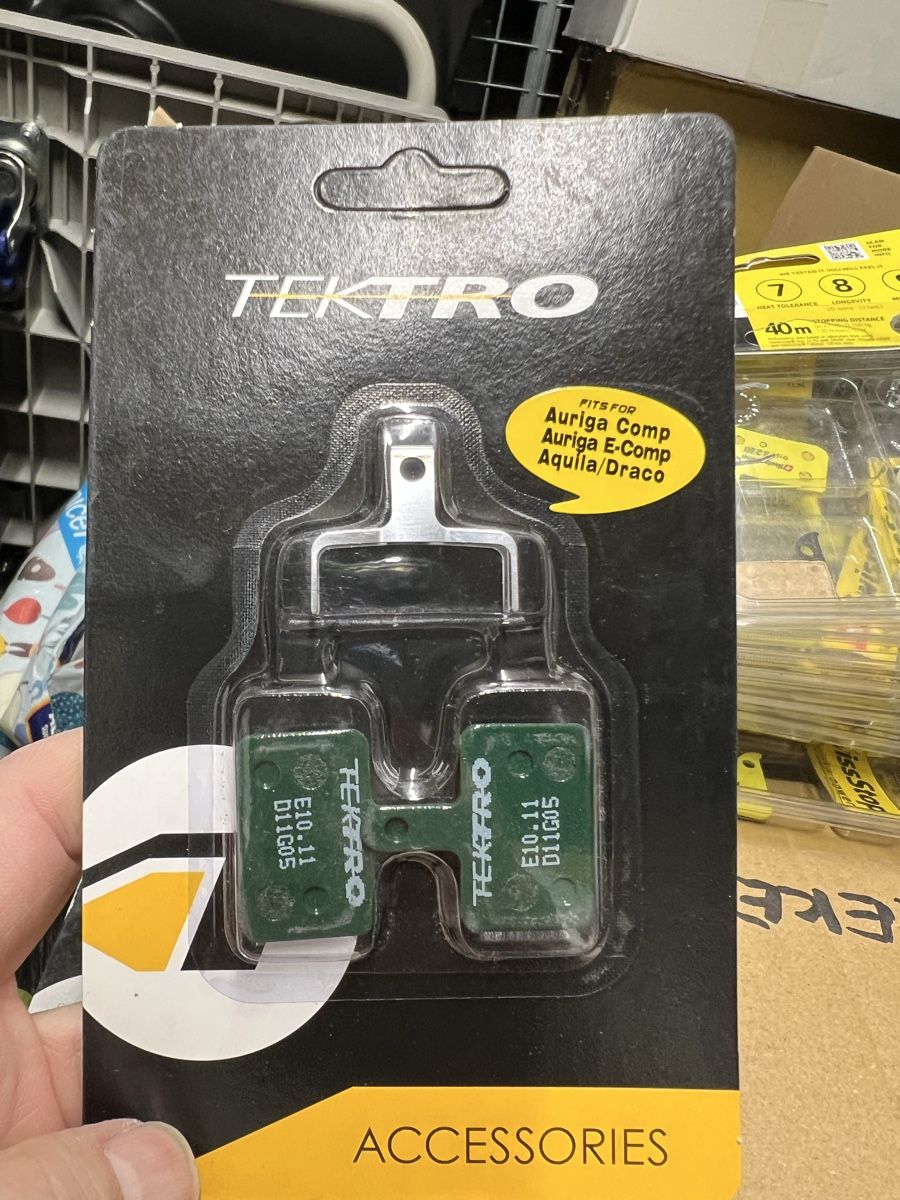 Pezzi di ricambio: Tektro E10.11 Disc Bremsbeläge – Nuovo e nell'imballaggio originale da Roggwil BE venduto da and_sl26