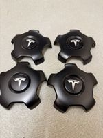 Tesla Model 3 Radnabendeckel Set 4 Stück schwarz 