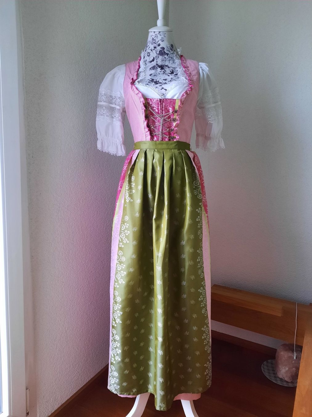 Vestiti: STOCKERPOINT  Damen Tracht/Dirndl Gr.36 ***NEU** – Nuovo e nell'imballaggio originale da Buchs SG venduto da miska01