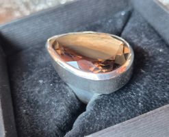 Fingerring silber mit geschliffenem Rauchquarz